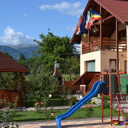 Вилла Arnota Costesti  Экстерьер фото